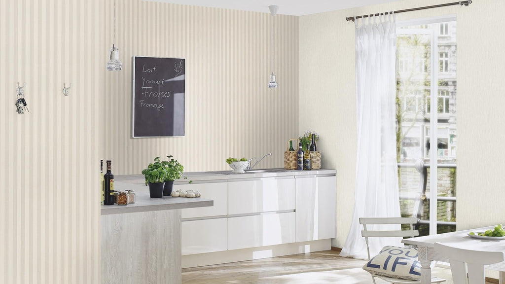 Vienkrāsainas tapetes ar mirdzuma efektu, gaiši pelēkā krāsā, RASCH, 570045, Trianon XIII