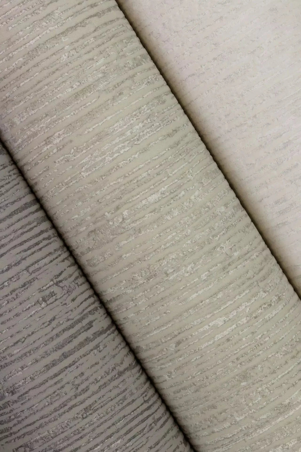 Krēmkrāsas tapetes RASCH ar svītrainu tekstūru, 653021, Welcome home