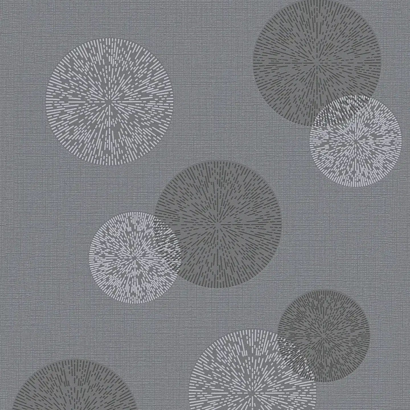 Pelēkas tapetes ar apļu rakstu viesistabai, kas izceļas ar ritmu un mūsdienīgumu